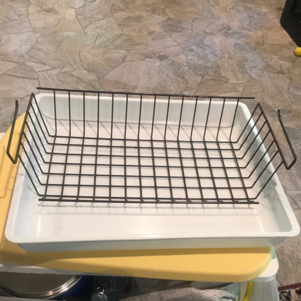 Plastic Coated Wire Under Shelf Space Saver